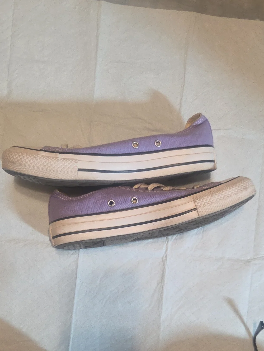 Converse Low-Top Sneakers in Lavender Purple